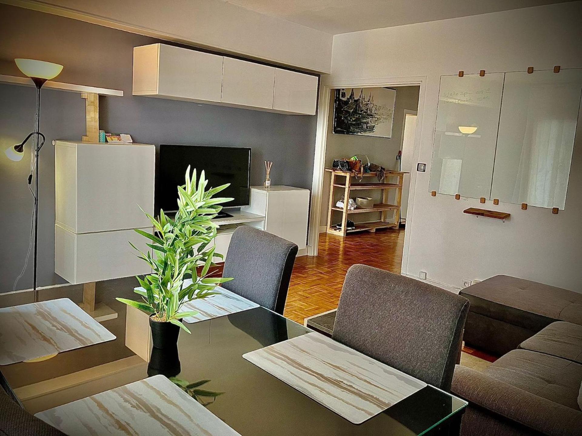 Apartmán Parisian Lounge 8 Pers Front Station Villemomble Exteriér fotografie